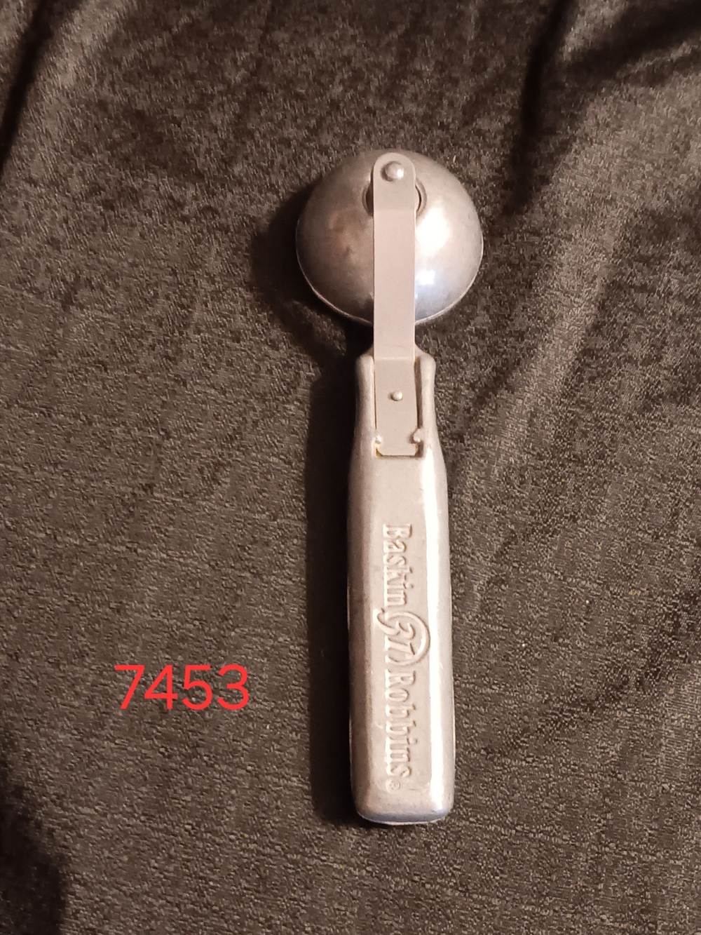 Vintage Metal Baskin Robbins Ice Cream Scoop - Picture 2 of 5